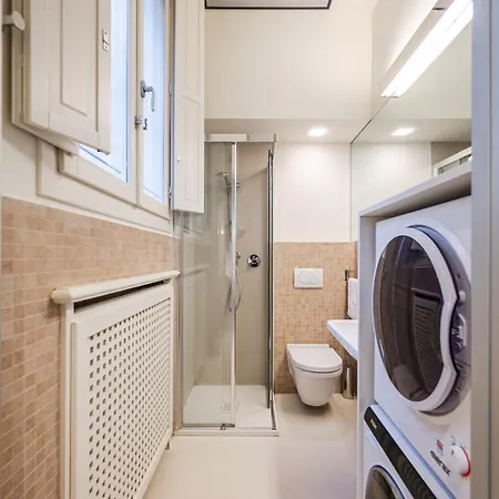Mini-loft Just Steps From The Duomo Of Apartment Modena