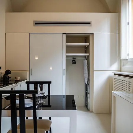 شقة Mini-loft Just Steps From The Duomo Of *